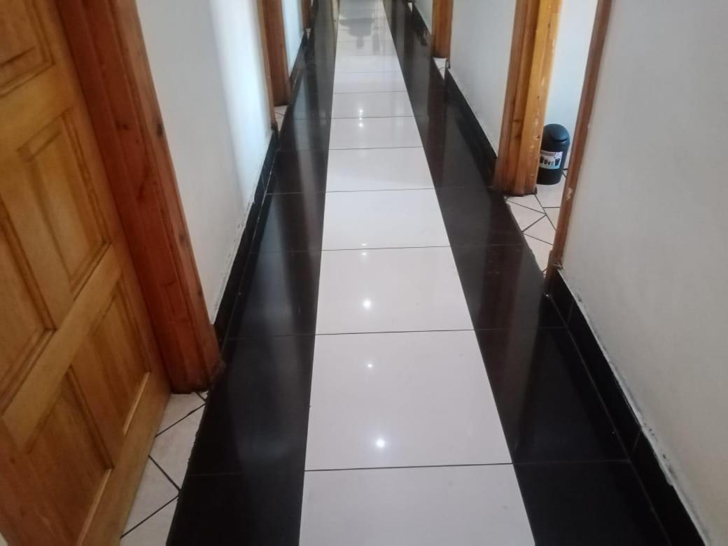 Ebony Guest House Pretoria-Noord Extérieur photo