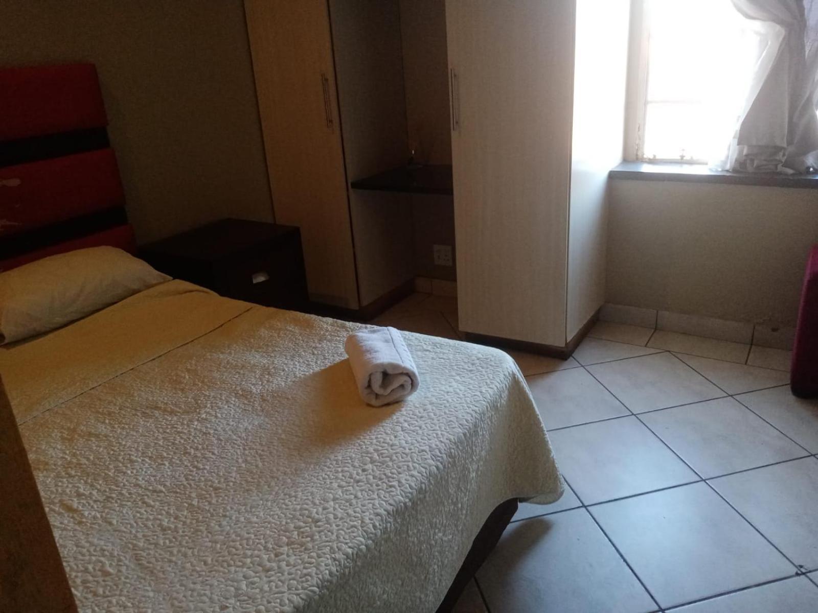 Ebony Guest House Pretoria-Noord Extérieur photo