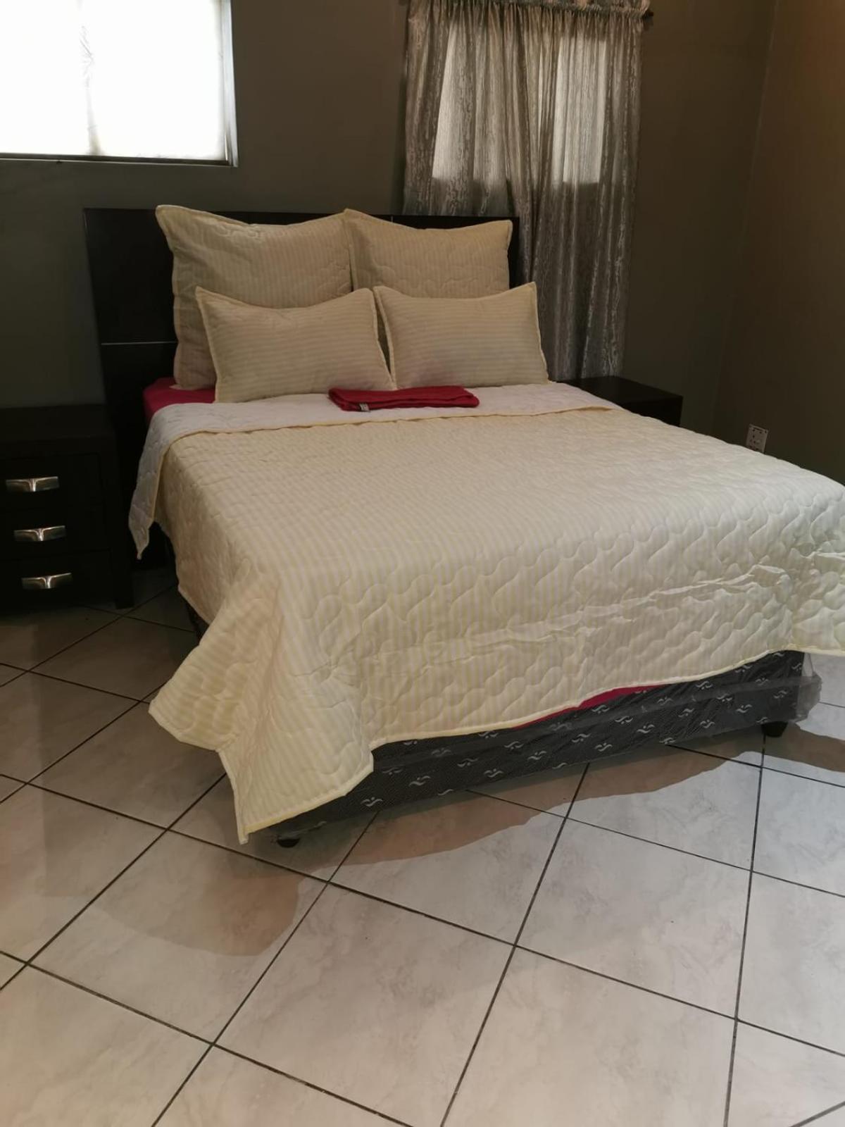 Ebony Guest House Pretoria-Noord Extérieur photo